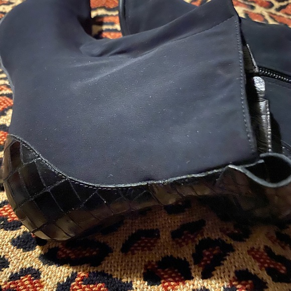 Donald J Pliner black shoe boot - Picture 6 of 9